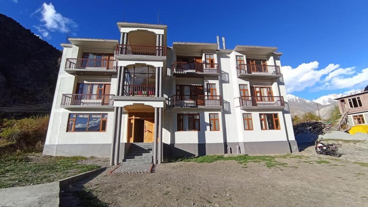 Anand Yul Jispa Hotel Exterior photo